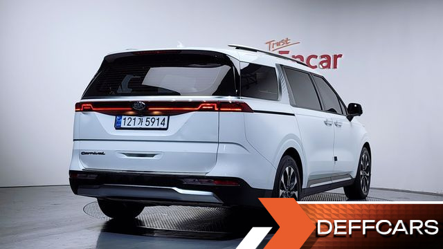 Kia CARNIVAL 9-Seater Signature купить на сайте DeffCars
