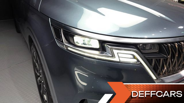 Kia CARNIVAL 9-Seater Signature купить на сайте DeffCars