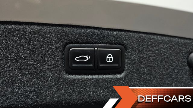Kia K9 3.8 GDI Platinum купить на сайте DeffCars