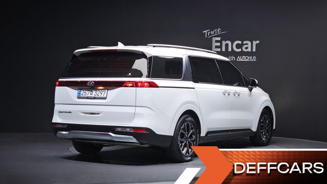 Kia CARNIVAL 9-Seater Signature купить на сайте DeffCars