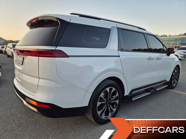 Kia CARNIVAL 9-Seater Noblesse купить на сайте DeffCars