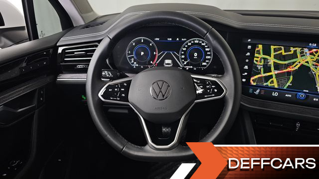 Volkswagen TOUAREG 3.0 TDI Premium купить на сайте DeffCars