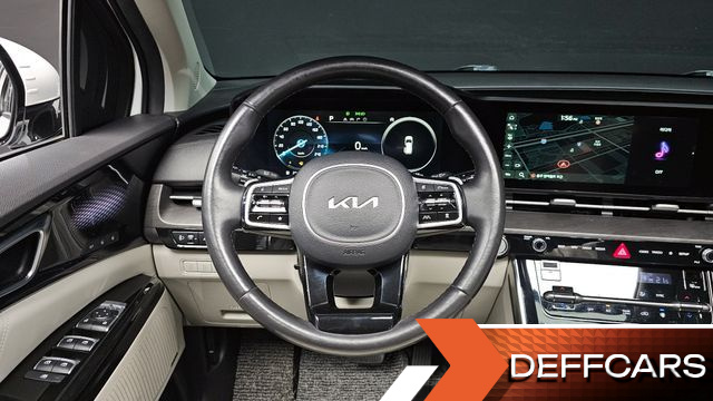 Kia CARNIVAL 9-Seater Signature купить на сайте DeffCars