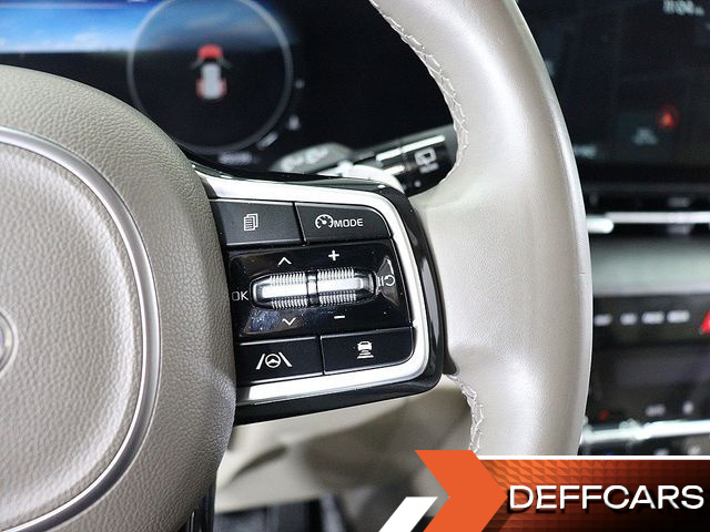 Kia CARNIVAL Gasoline 7-Seater Noblesse купить на сайте DeffCars