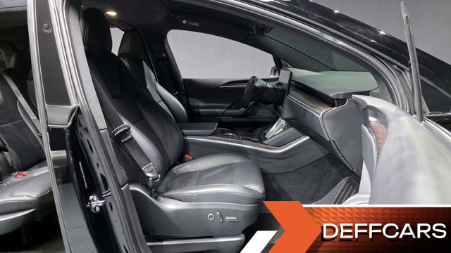 Tesla MODEL X AWD купить на сайте DeffCars