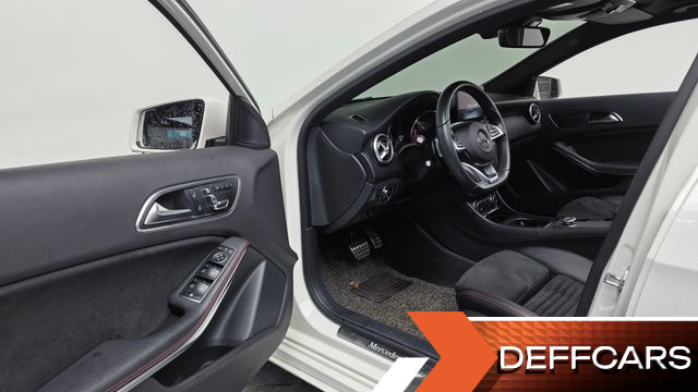 Mercedes A-CLASS A200 AMG Line купить на сайте DeffCars