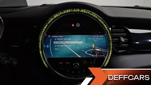 Mini COOPER 5Door Classic Third Generation купить на сайте DeffCars