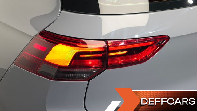 Volkswagen GOLF 2.0 TDI Premium купить на сайте DeffCars