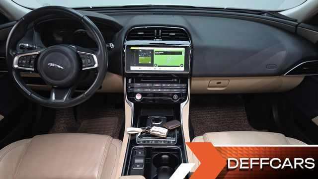 Jaguar XE 20d Prestige купить на сайте DeffCars