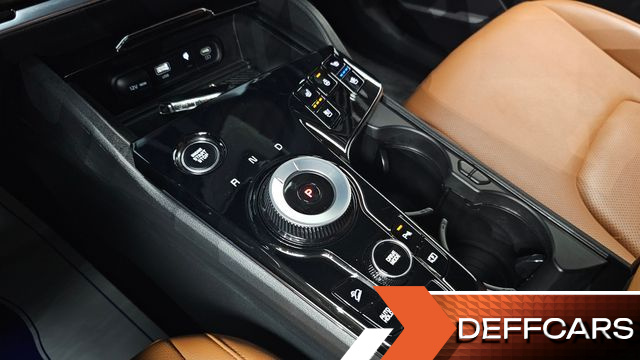 Kia SPORTAGE Nobleless 2WD купить на сайте DeffCars