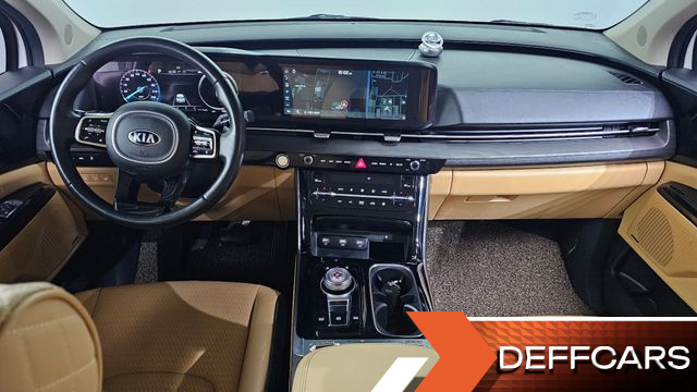 Kia CARNIVAL 9-Seater Noblesse купить на сайте DeffCars