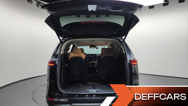 Kia CARNIVAL 9-Seater Signature купить на сайте DeffCars