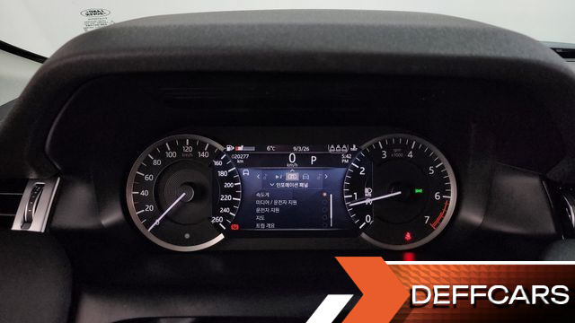 Land Rover DISCOVERY SPORT P250 SE купить на сайте DeffCars