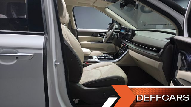 Kia CARNIVAL 9-Seater Signature купить на сайте DeffCars