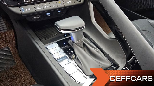 Hyundai AVANTE 1.6 Inspiration купить на сайте DeffCars