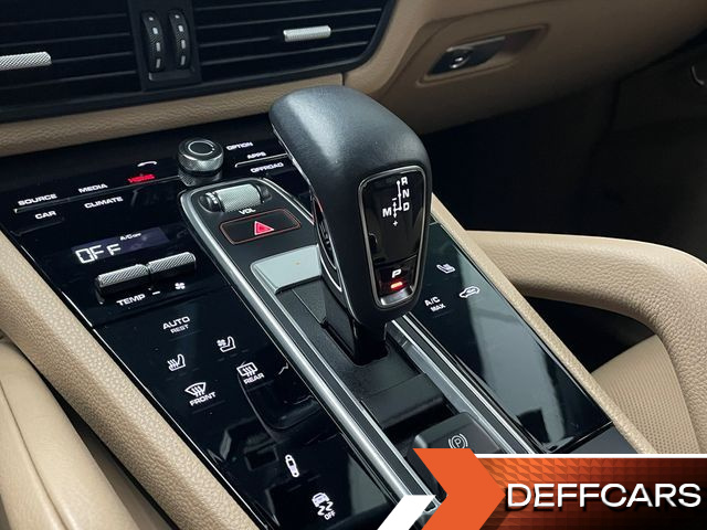 Porsche CAYENNE 3.0 COUPE PLATINUM EDITION купить на сайте DeffCars