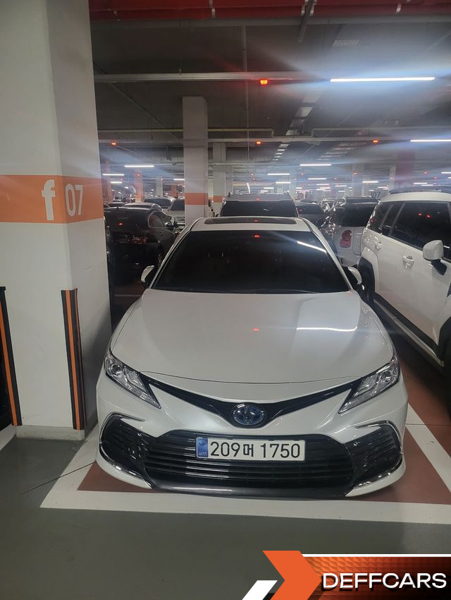 Toyota CAMRY 2.5 XLE Hybrid купить на сайте DeffCars