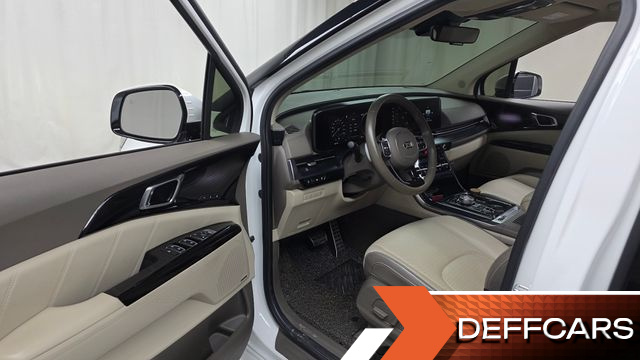 Kia CARNIVAL 9-Seater Hi-Limousine Signature купить на сайте DeffCars