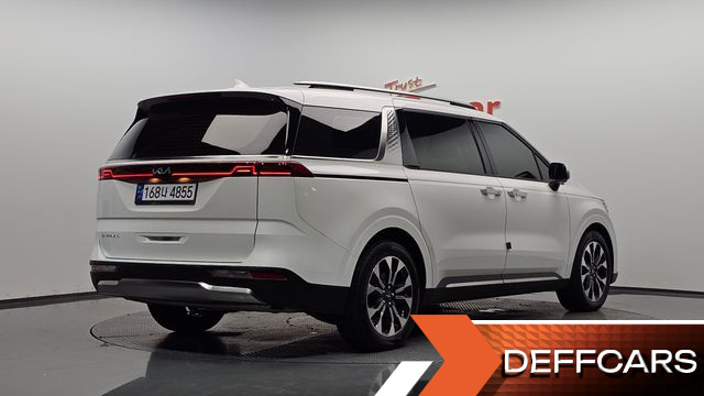 Kia CARNIVAL 9-Seater Signature купить на сайте DeffCars