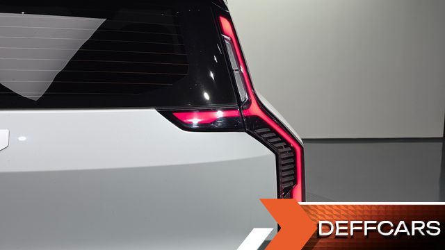 Kia EV9 Long Range 2WD Earth купить на сайте DeffCars