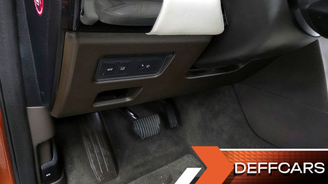 Land Rover DISCOVERY 3.0 TD6 HSE Luxury купить на сайте DeffCars