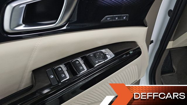 Kia CARNIVAL Diesel 9-Seater Hi-Limousine Signature купить на сайте DeffCars