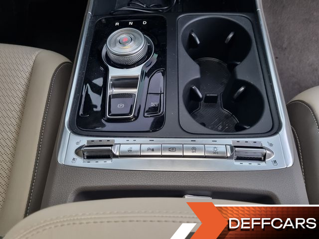 Kia CARNIVAL 7-Seater Signature купить на сайте DeffCars