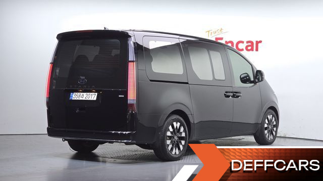 Hyundai STARIA 4WD Lounge 9-Seater Prestige купить на сайте DeffCars