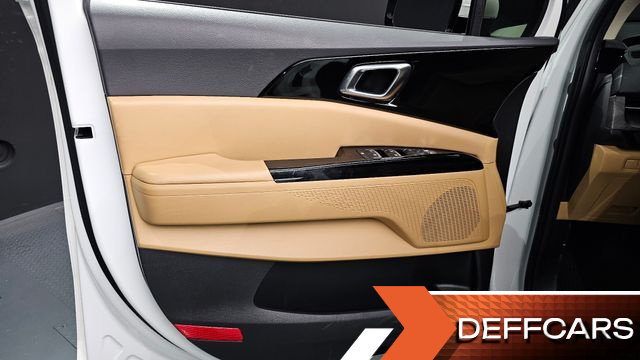 Kia CARNIVAL 9-Seater Noblesse купить на сайте DeffCars