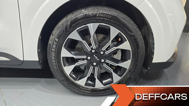 Kia CARNIVAL 9-Seater Noblesse купить на сайте DeffCars