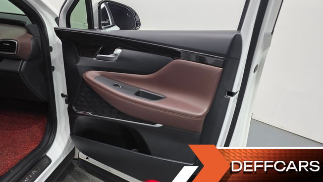 Hyundai SANTAFE Gasoline 2.0T 4WD Inspiration купить на сайте DeffCars