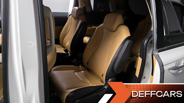 Kia CARNIVAL 9-Seater Noblesse купить на сайте DeffCars