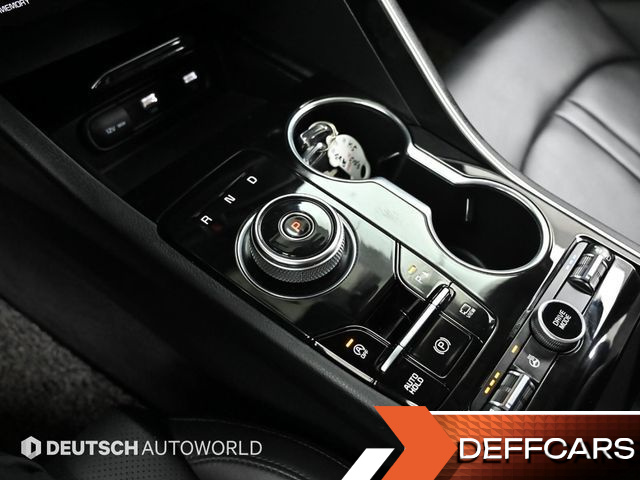 Kia K5 2.0 Prestige купить на сайте DeffCars