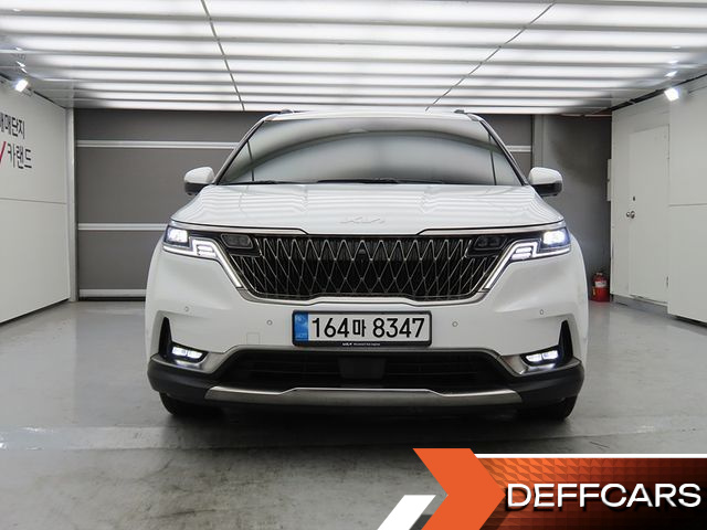 Kia CARNIVAL Gasoline 7-Seater Signature купить на сайте DeffCars