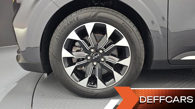 Kia CARNIVAL 9-Seater Noblesse купить на сайте DeffCars