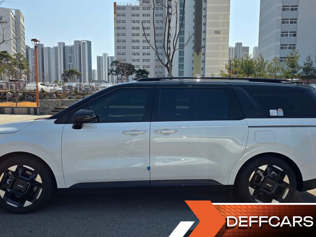 Kia CARNIVAL Gasoline 9-Seater Signature купить на сайте DeffCars