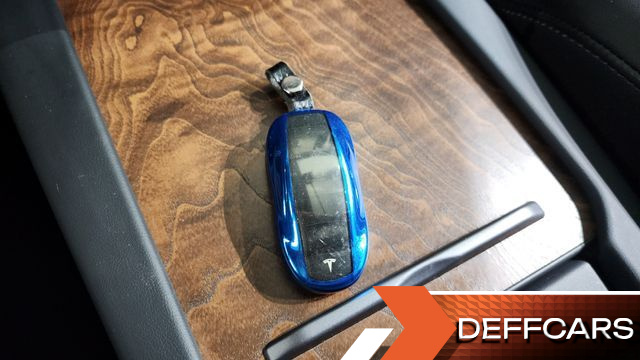 Tesla MODEL X Performance купить на сайте DeffCars