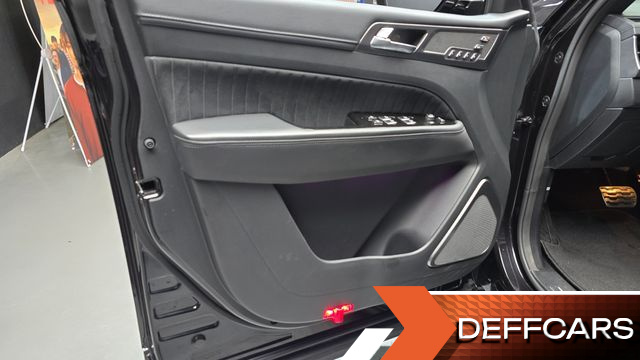 Ssangyong REXTON Disel 2.2 4WD The Black купить на сайте DeffCars
