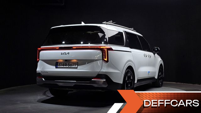 Kia CARNIVAL 9-Seater Signature купить на сайте DeffCars