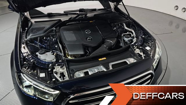 Mercedes E-CLASS E300 4MATIC Exclusive купить на сайте DeffCars