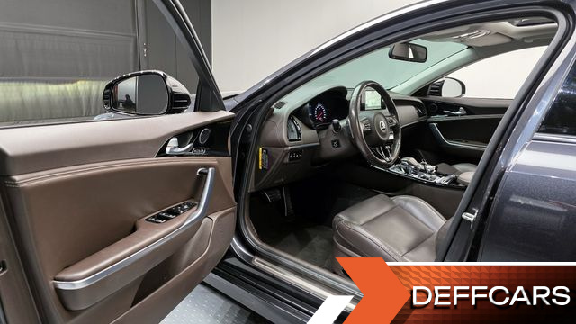 Kia STINGER 2.0 Turbo 2WD Platinum купить на сайте DeffCars
