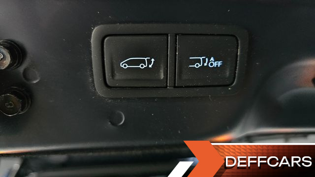Hyundai STARIA L3.5 Cargo 5-Seater Modern купить на сайте DeffCars