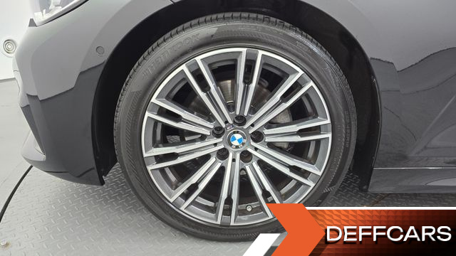 BMW 3-SERIES 320i M Sport купить на сайте DeffCars