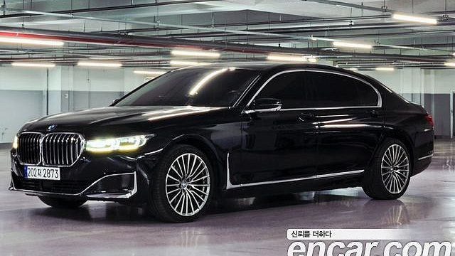 BMW 7-SERIES 740Li xDrive Design Pure Excellence купить на сайте DeffCars