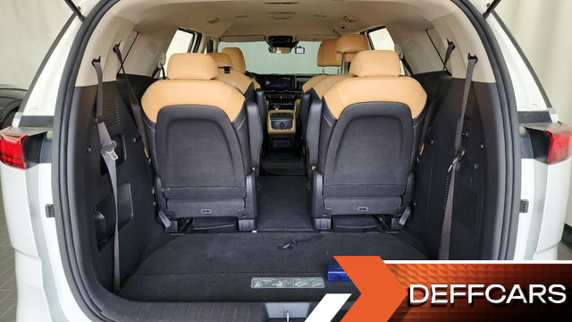 Kia CARNIVAL 9-Seater Prestige купить на сайте DeffCars