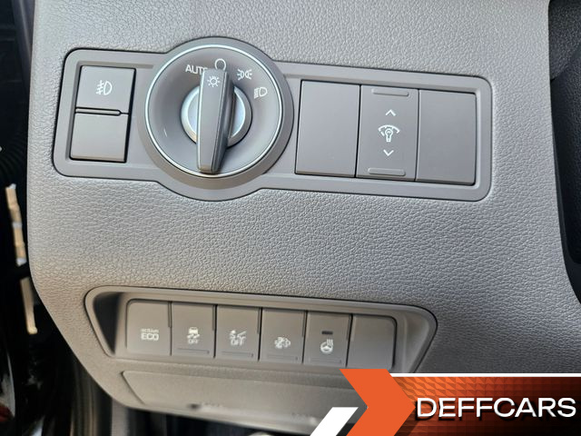 Hyundai SOLATI 15-seater Luxury купить на сайте DeffCars