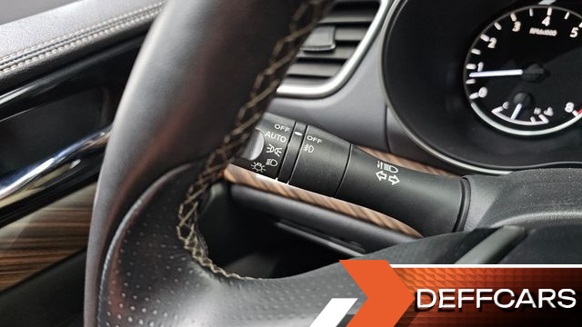 Nissan MAXIMA 3.5 Platinum купить на сайте DeffCars