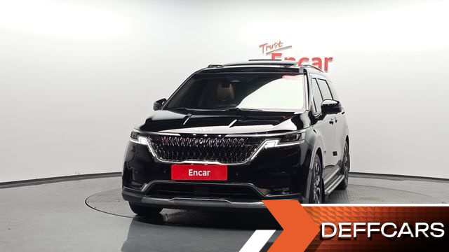 Kia CARNIVAL Gasoline 7-Seater Signature купить на сайте DeffCars