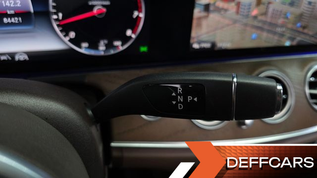 Mercedes E-CLASS E300 4MATIC Exclusive купить на сайте DeffCars