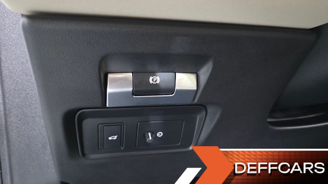 Land Rover DISCOVERY SPORT P250 SE купить на сайте DeffCars